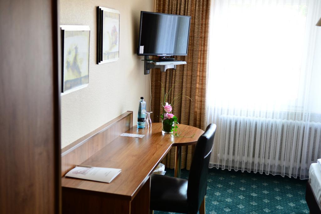 Landhotel Michaelishof Bergen  Ngoại thất bức ảnh