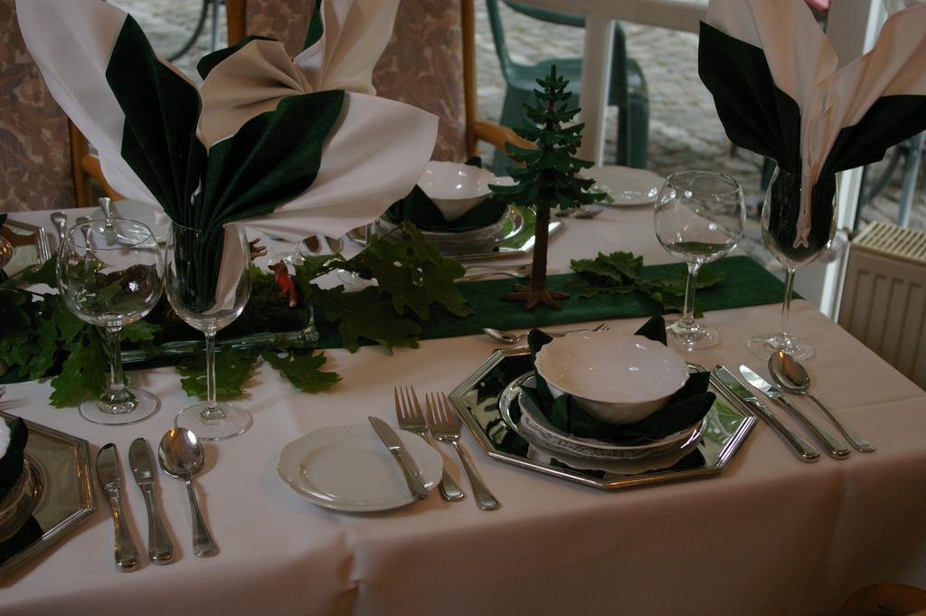 Landhotel Michaelishof Bergen  Ngoại thất bức ảnh
