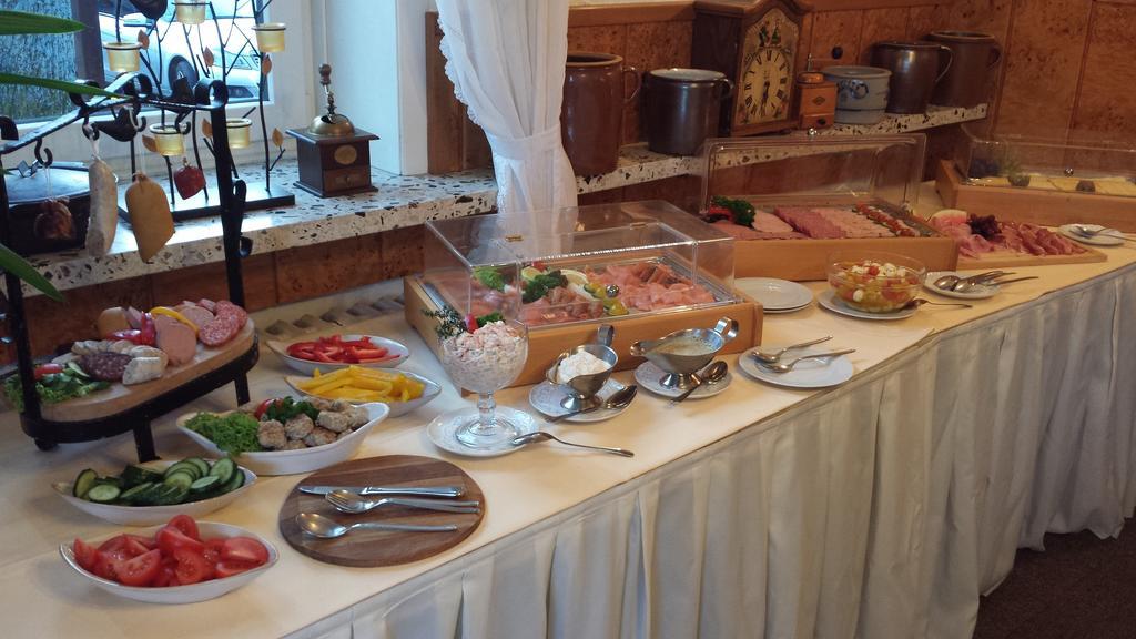 Landhotel Michaelishof Bergen  Ngoại thất bức ảnh